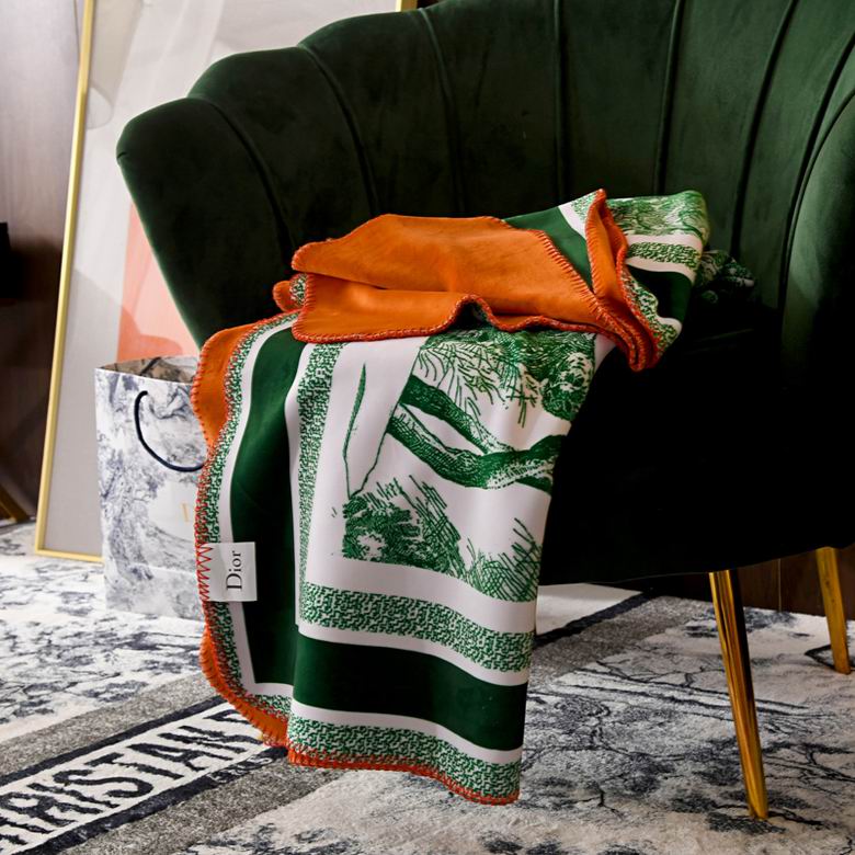 Dior 1.5x1.5m 1.5x2m 2x2.3m    (9)