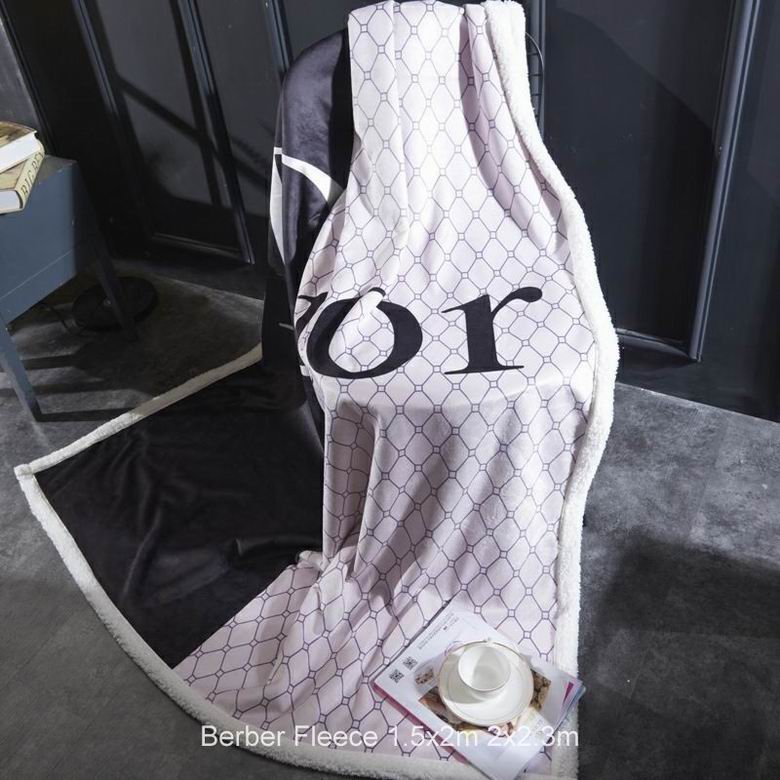 Dior 1.5x2m 2x2.3m n (1)