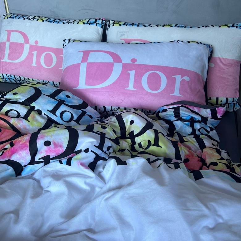 Dior 2.0x2.3m    (4)