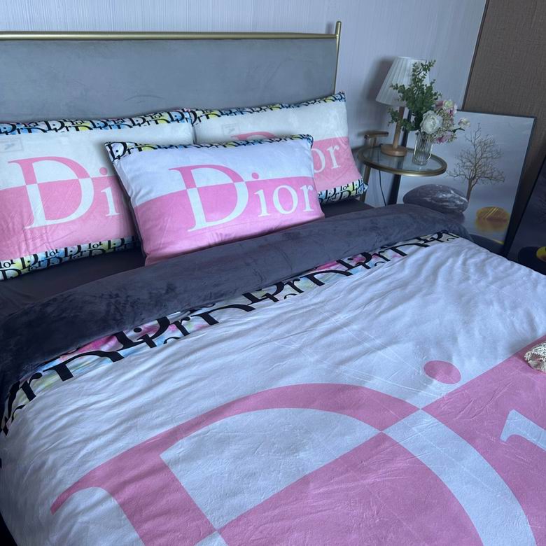 Dior 2.0x2.3m    (8)