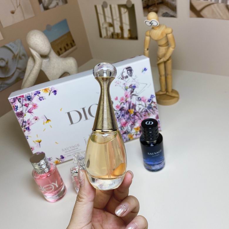 Dior 4x30ml    (4)