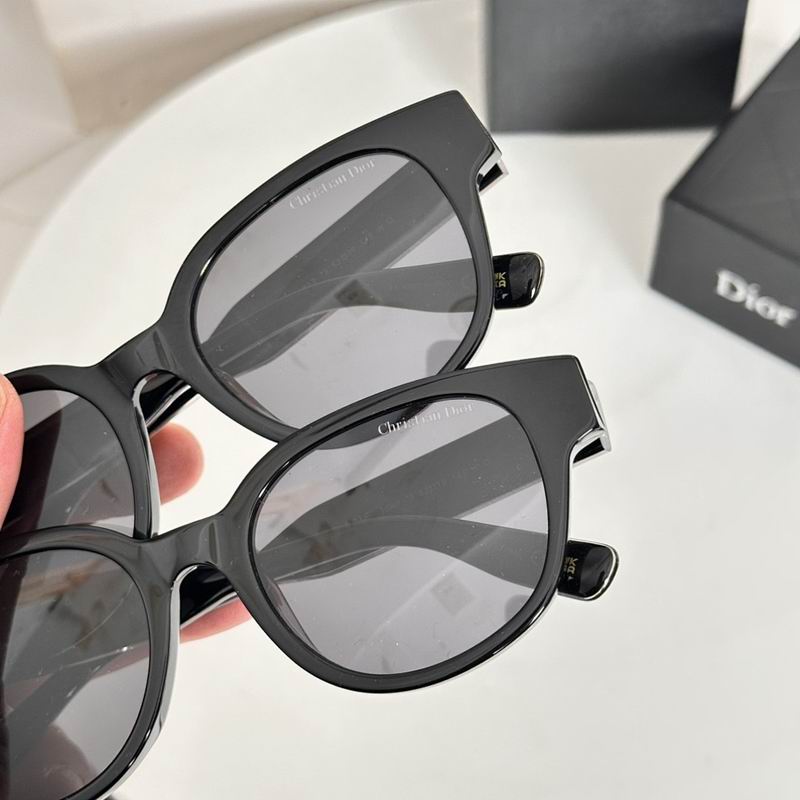 Dior Glasses smr (1007)