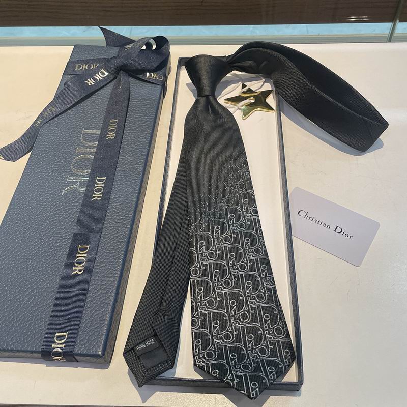 Dior Tie hm (1)