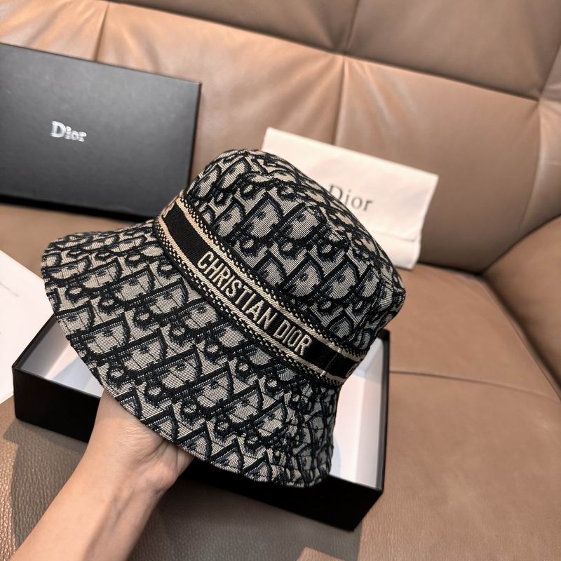 Dior hat dx (322)