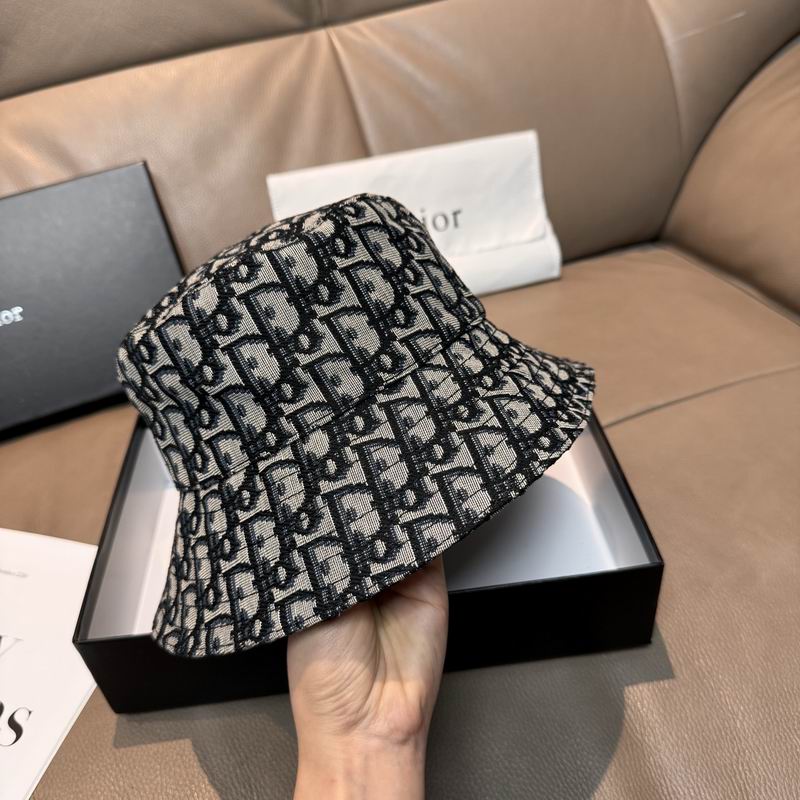 Dior hat dx (331)