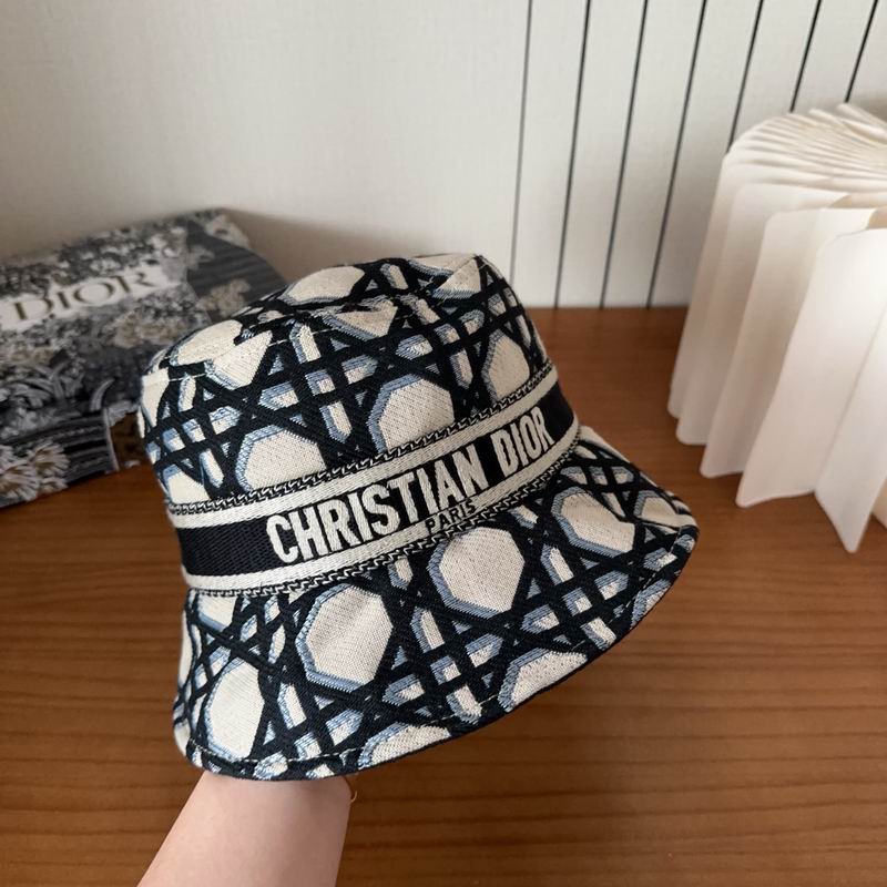 Dior hat dx (587)