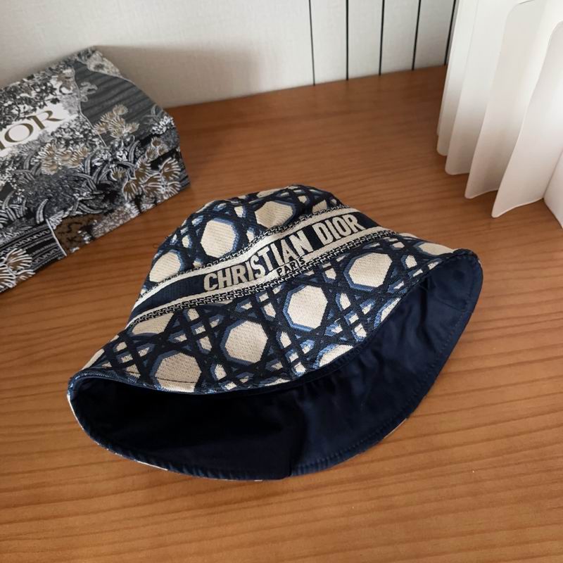 Dior hat dx (596)