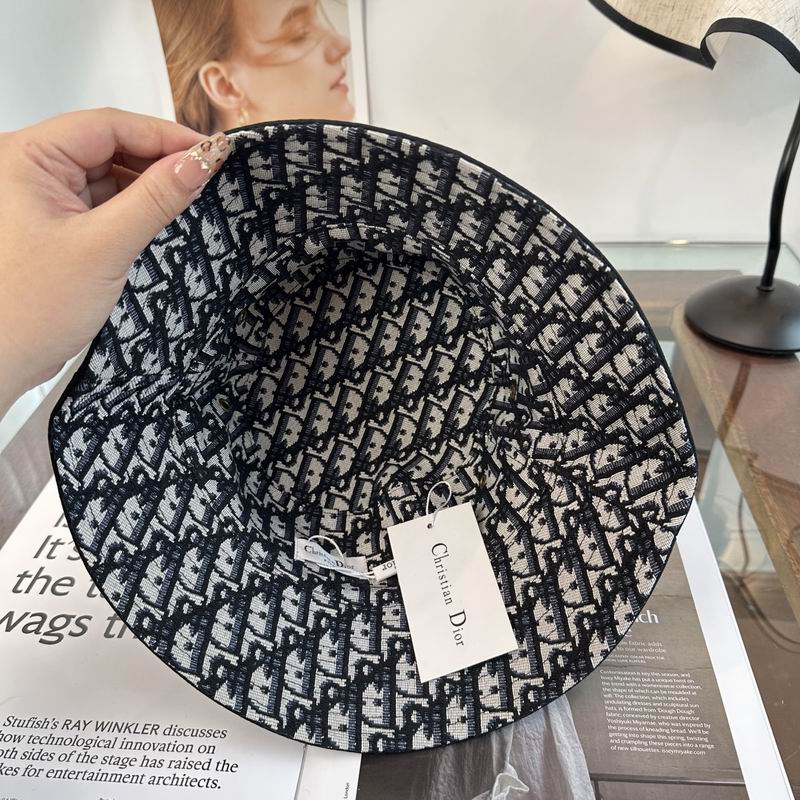 Dior hat dx (90)