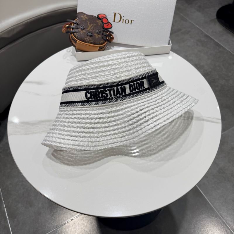 Dior top hat (1744)