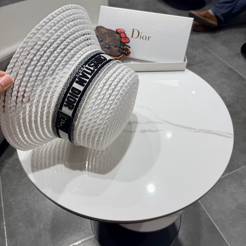 Dior top hat (1746)