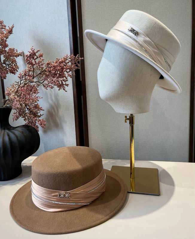 Dior top hat (441)