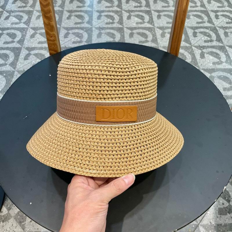 Dior top hat (521)