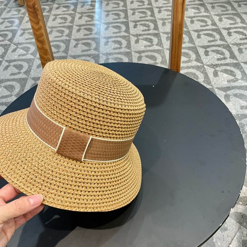 Dior top hat (526)