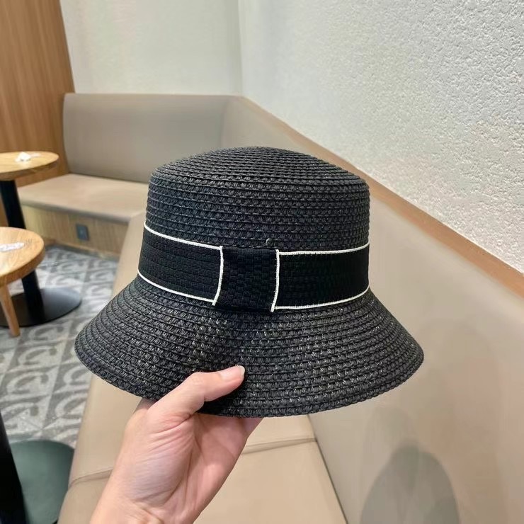 Dior top hat (546)