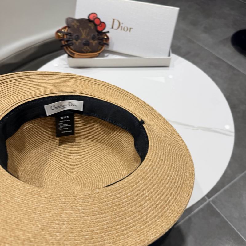 Dior top hat (708)