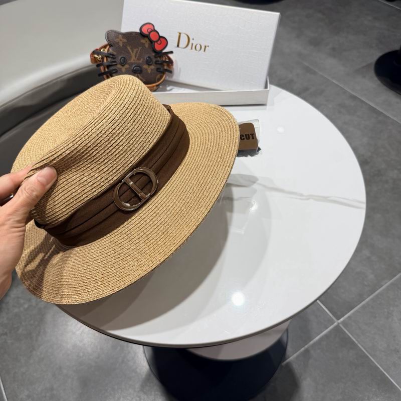 Dior top hat (718)