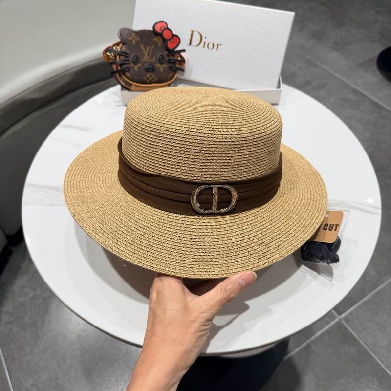Dior top hat (719)