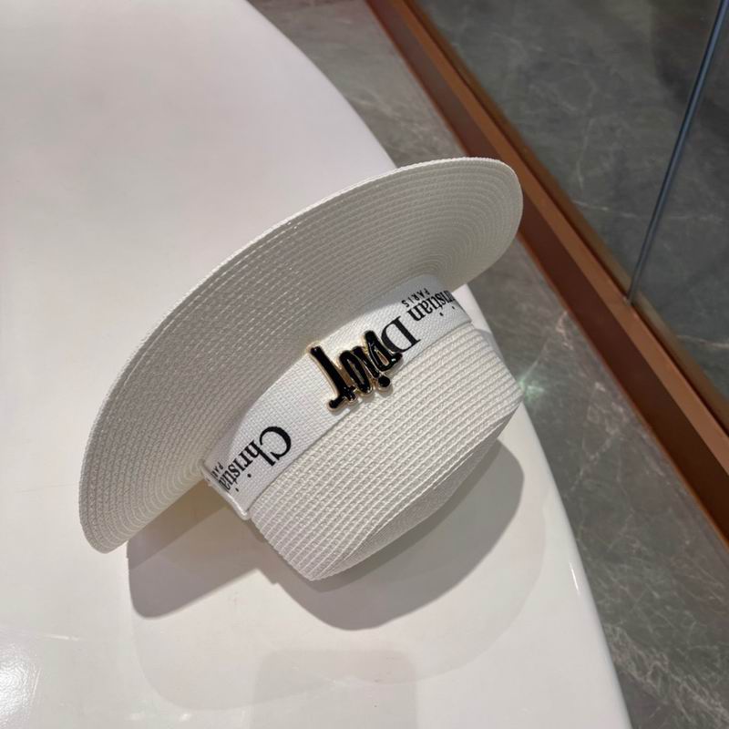 Dior top hat (827)