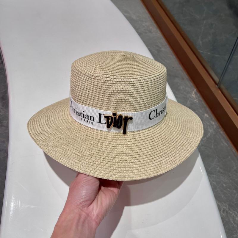 Dior top hat (839)