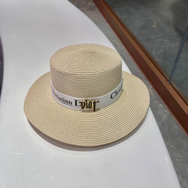 Dior top hat (842)