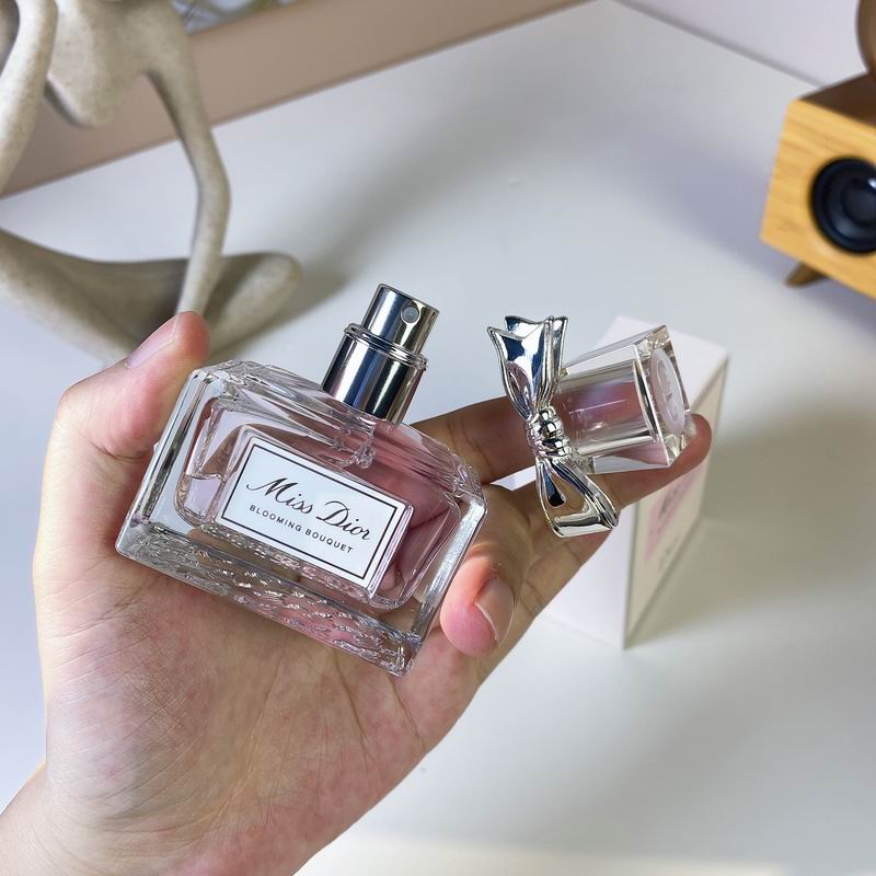 Dior woman 30ml  (1)