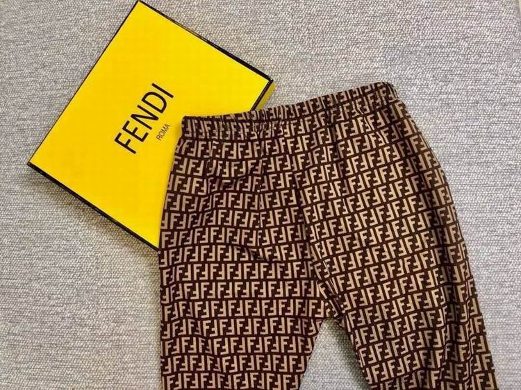 FENDI  (24)