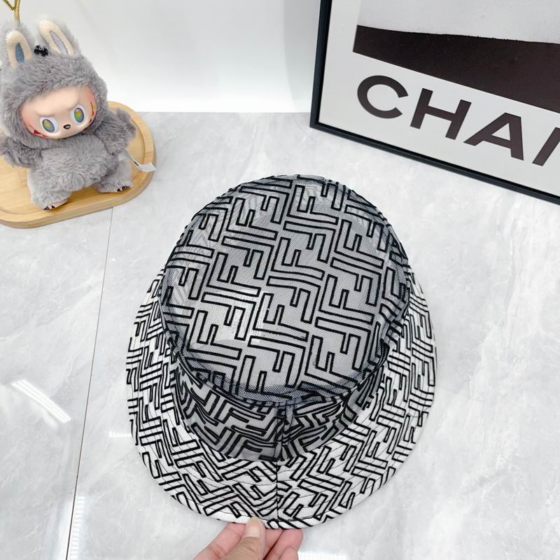 Fendi hat dx (3)