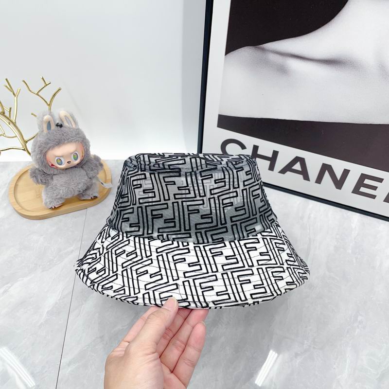 Fendi hat dx (5)