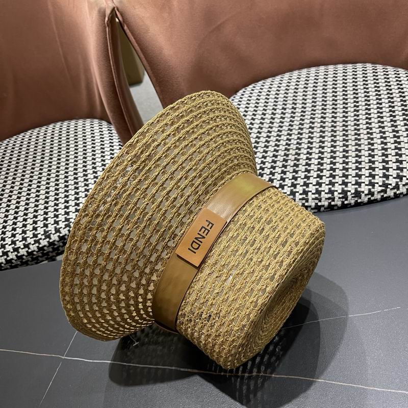 Fendi top hat (1540)