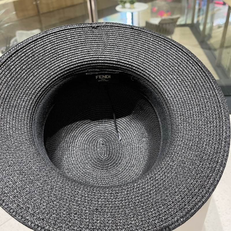 Fendi top hat (855)