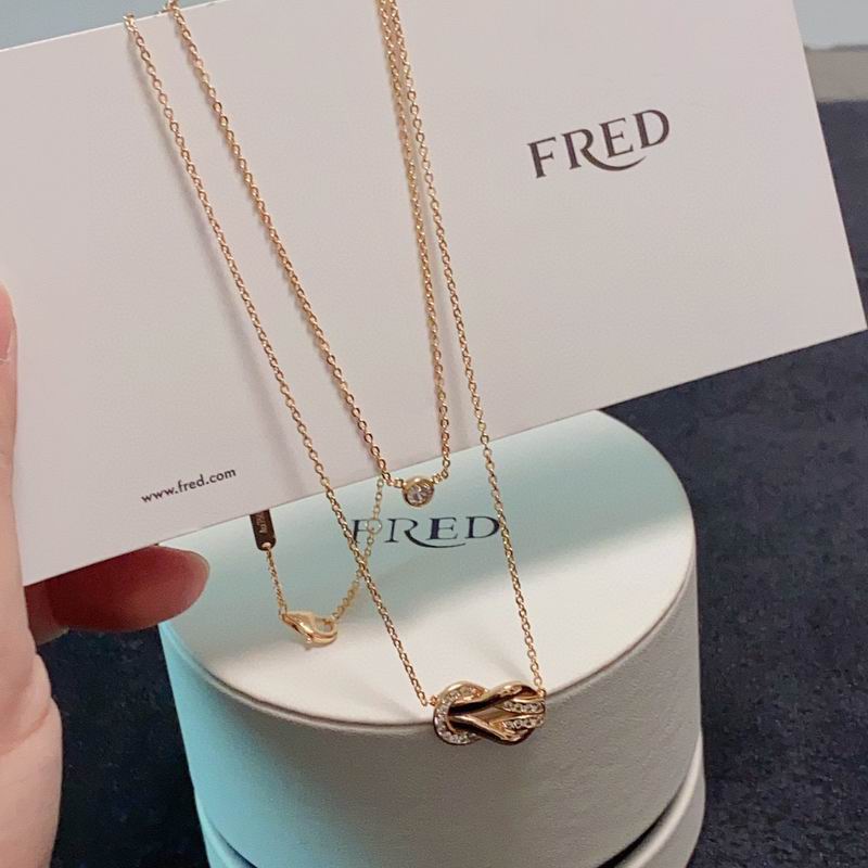 Fred Necklace lyr01 (5)