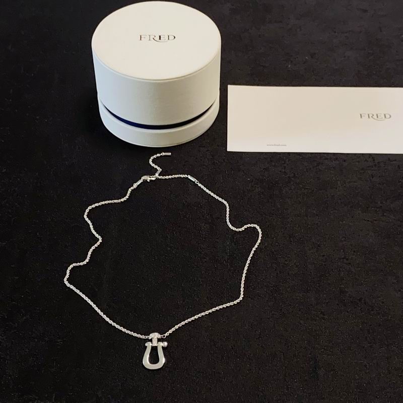Fred Necklace lyr02 (7)