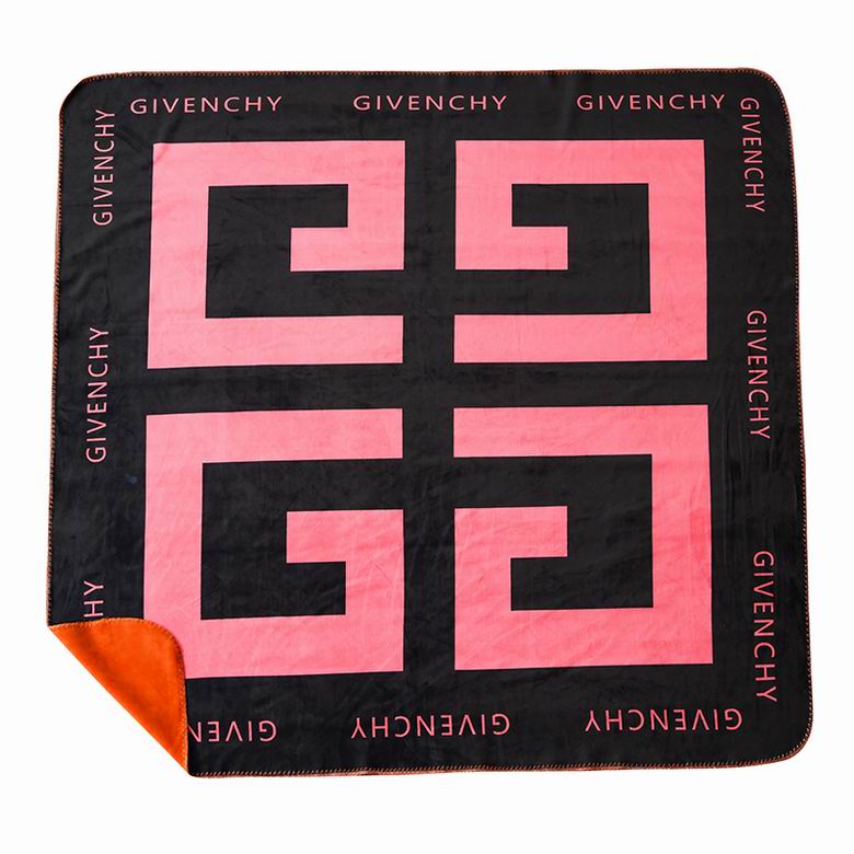 Givenchy 1.5x1.5m 1.5x2.0m 2.0x2.3m   (8)