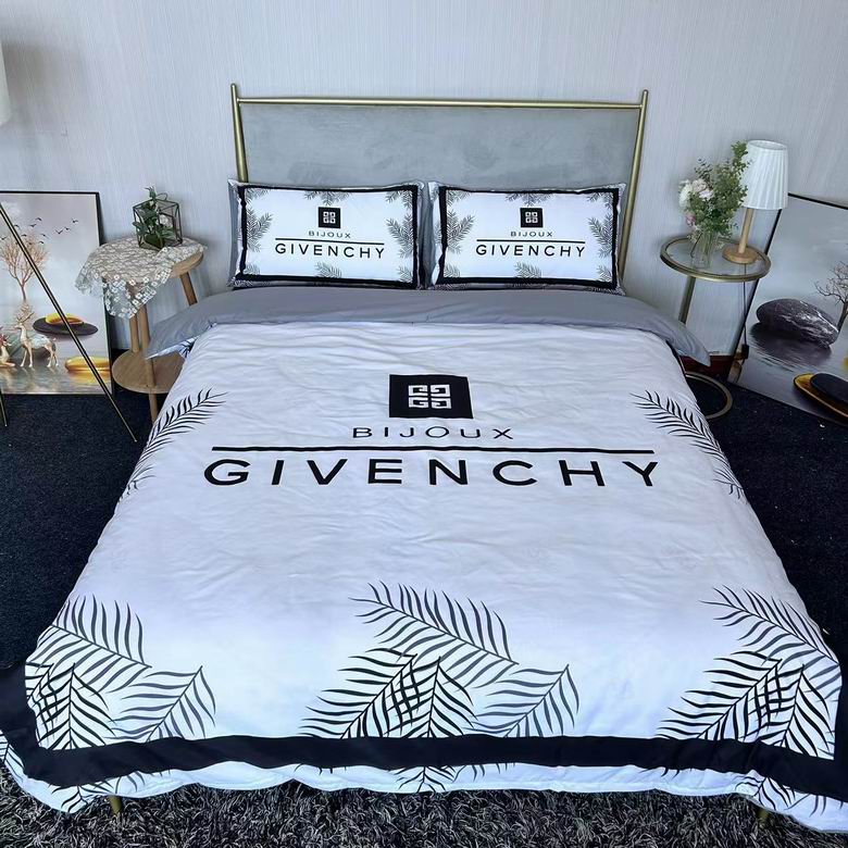 Givenchy 2.0x2.3m   (1)