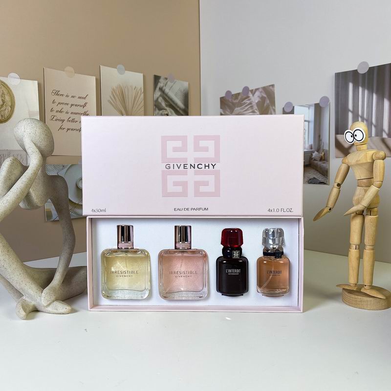 Givenchy 30mlX4  (1)