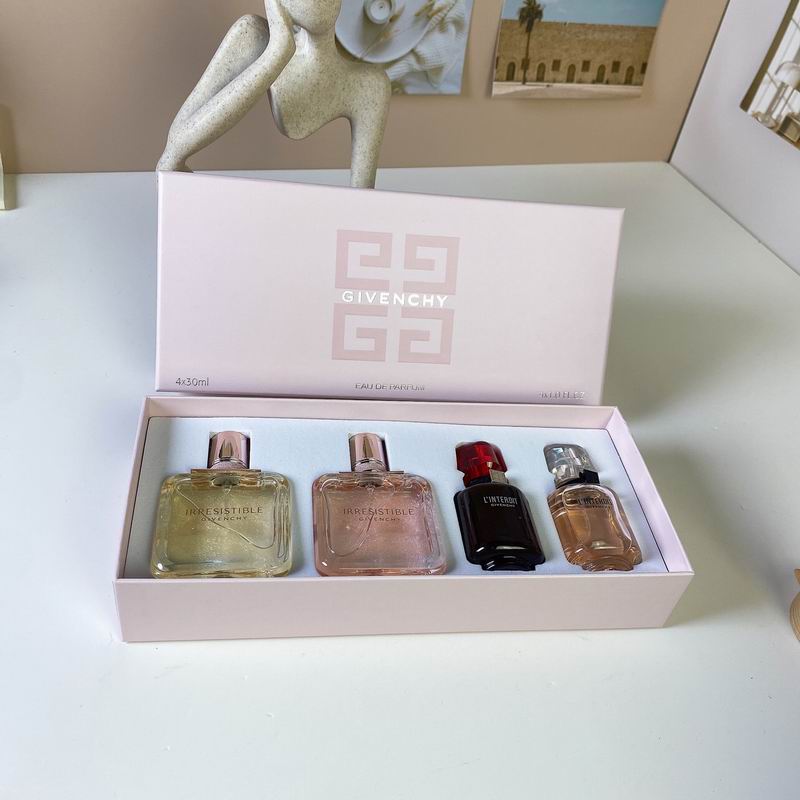 Givenchy 30mlX4  (2)
