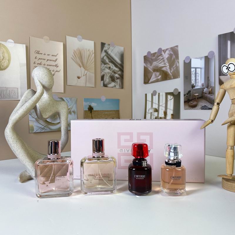 Givenchy 30mlX4  (3)