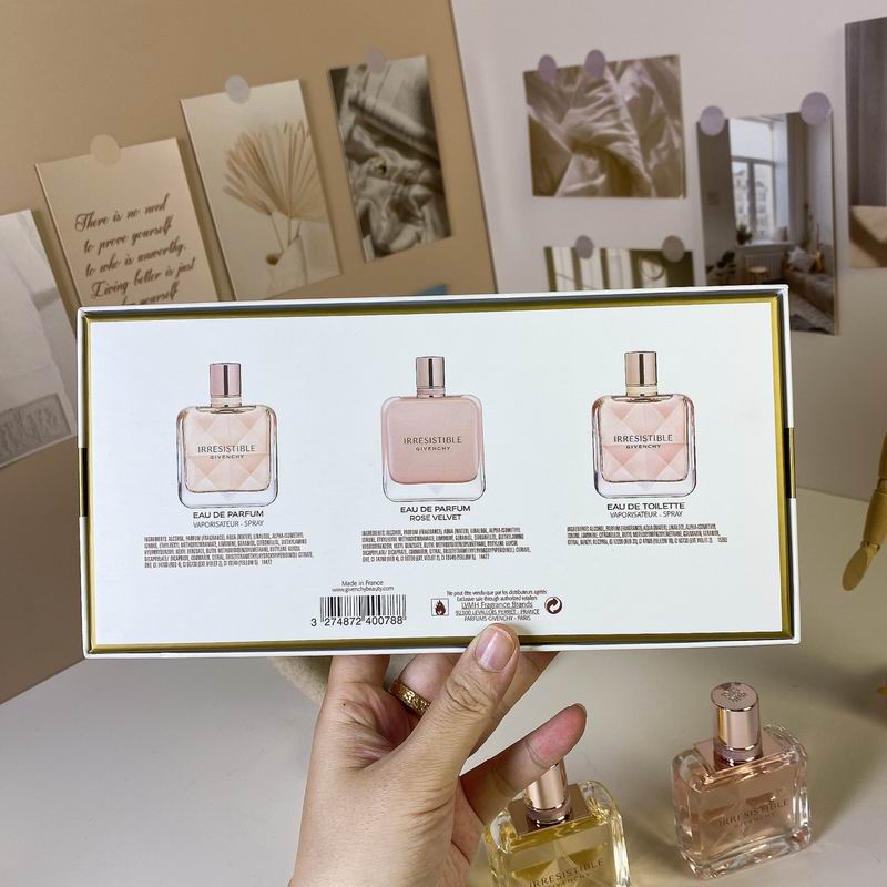 Givenchy 30mlX4  (5)