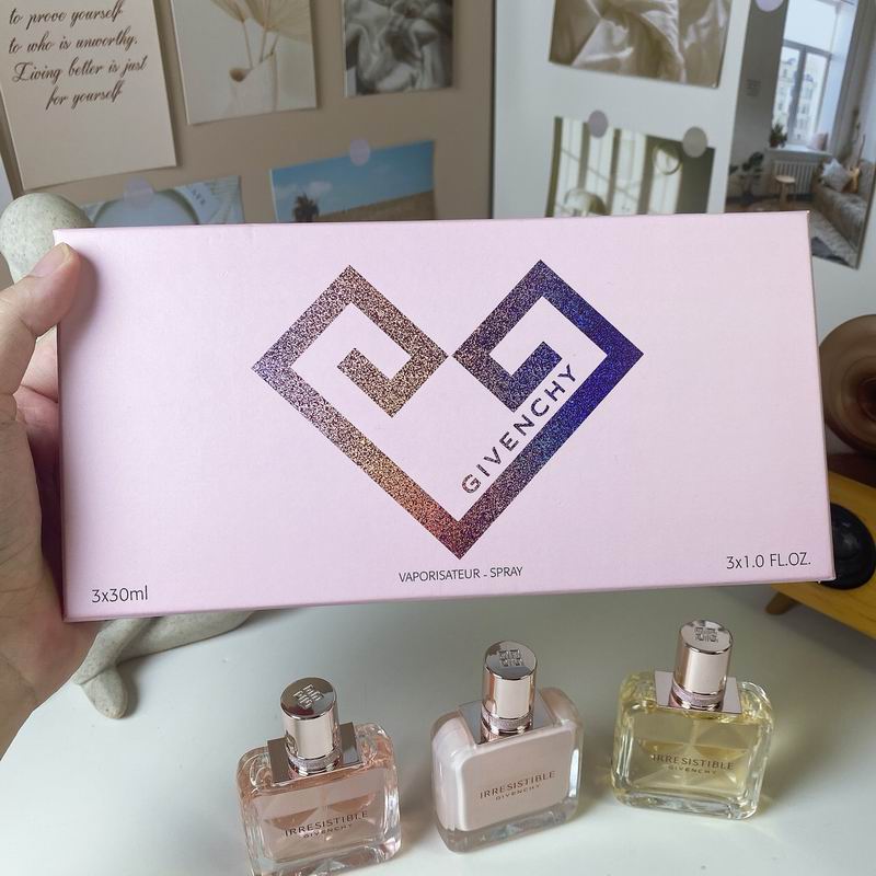 Givenchy woman 3X30ml (2)