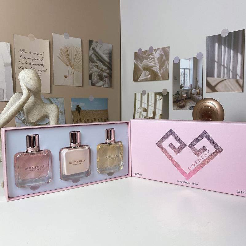 Givenchy woman 3X30ml (5)