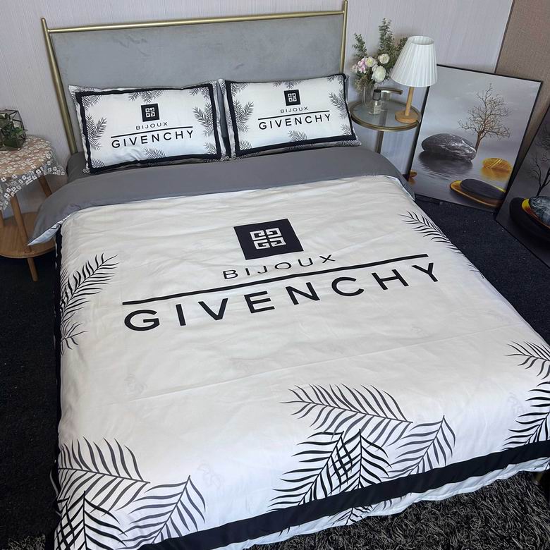 Givenhcy 2.0x2.3m   (2)