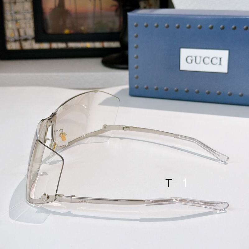 Gucci  GG1713S 72 11  a07