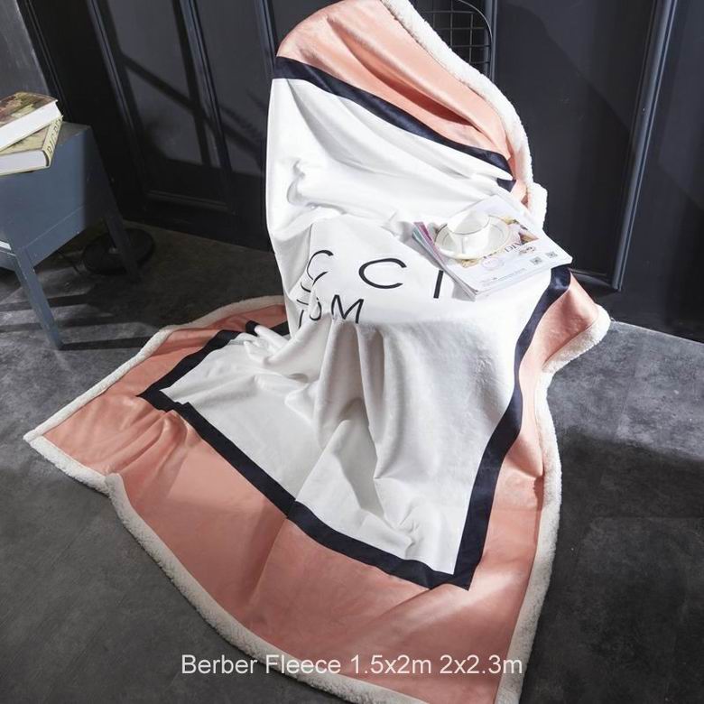 Gucci 1.5x2m 2x2.3m n (1)