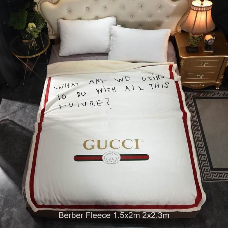 Gucci 1.5x2m 2x2.3m n (1)