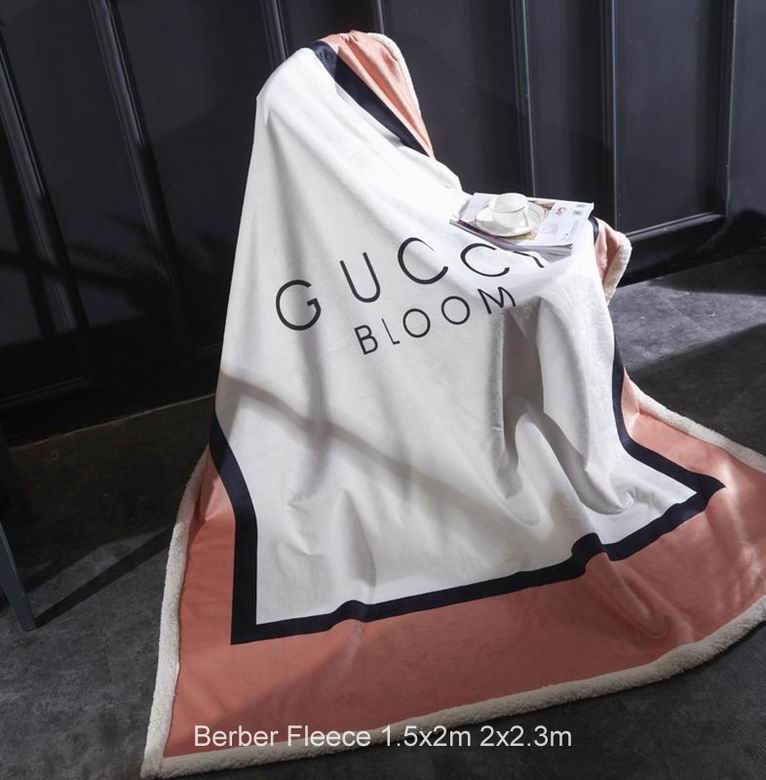 Gucci 1.5x2m 2x2.3m n (2)