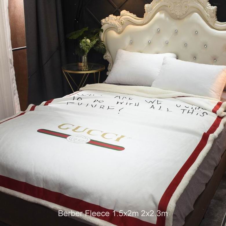 Gucci 1.5x2m 2x2.3m n (3)