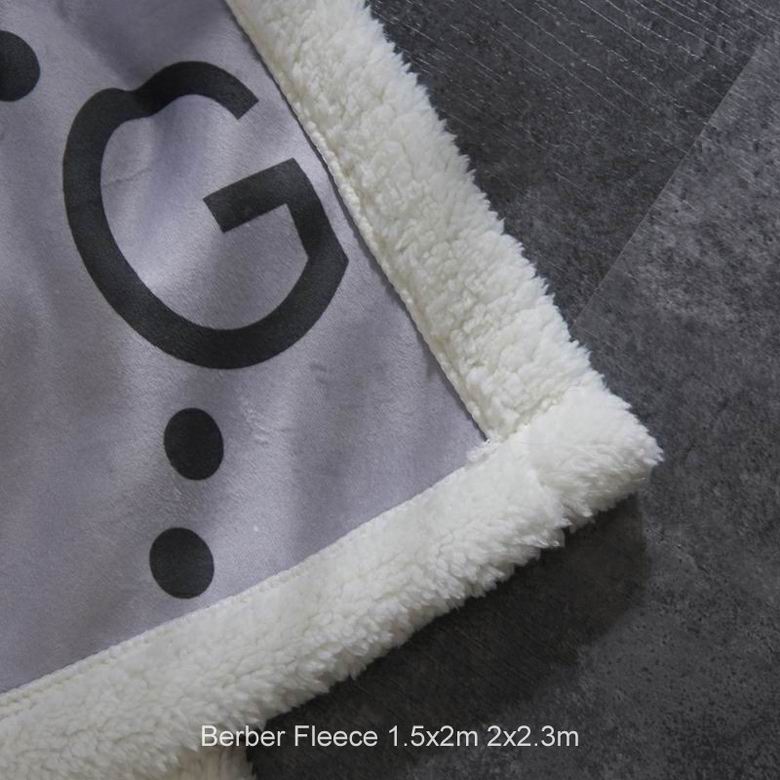 Gucci 1.5x2m 2x2.3m n (5)