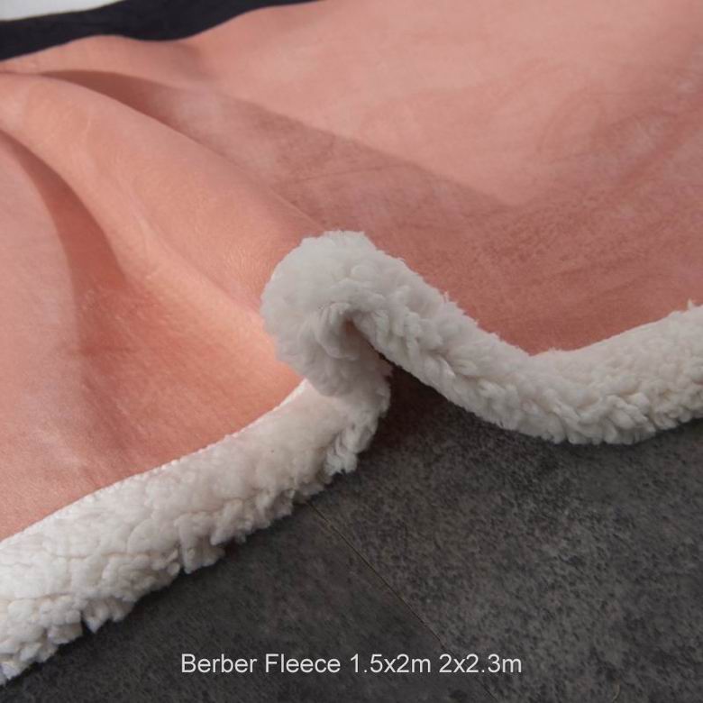 Gucci 1.5x2m 2x2.3m n (6)