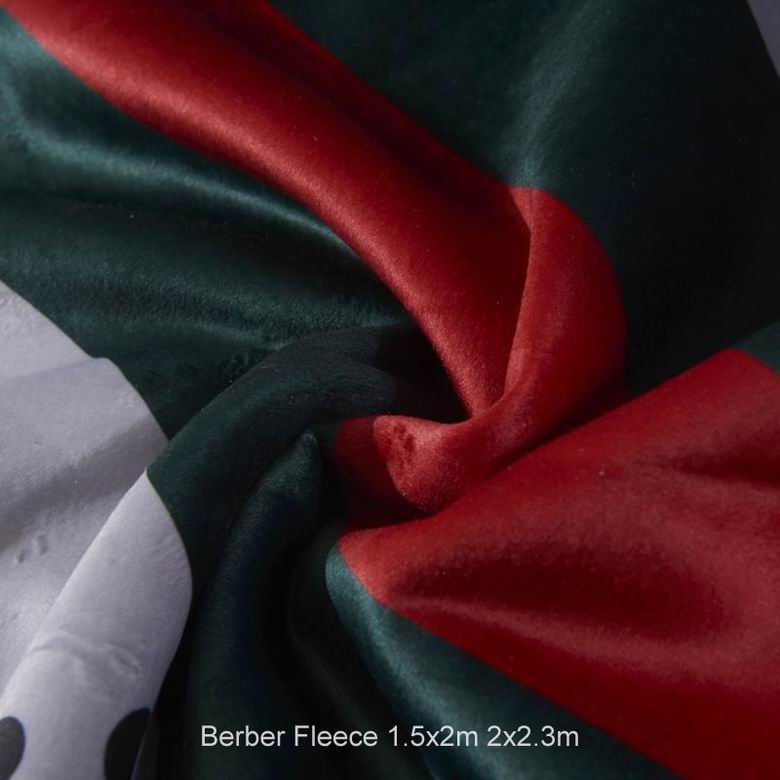 Gucci 1.5x2m 2x2.3m n (7)