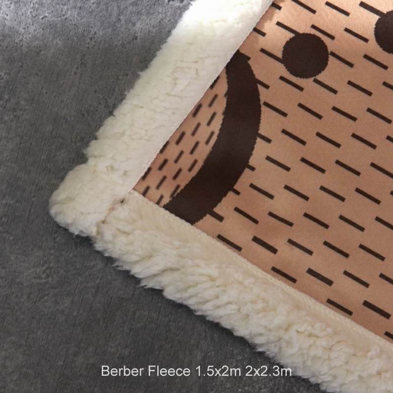 Gucci 1.5x2m 2x2.3m n (7)